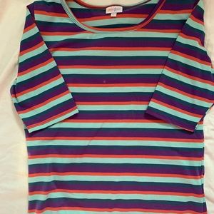 Lularoe Gigi shirt